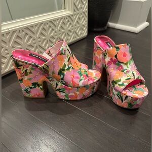 Nine West Floral Mules - Pink and Orange